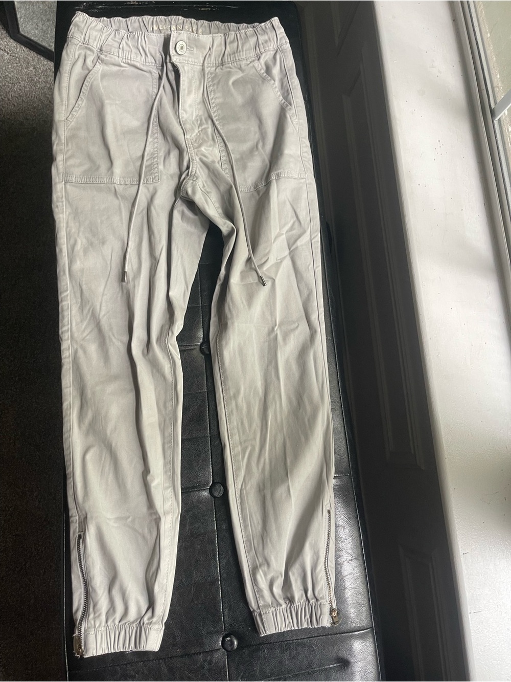 AE Women’s Light Gray Jogger Pants with Elastic Cuffs
